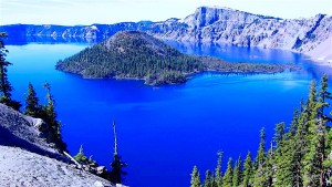 Come take a drive and visit beautiful Crater Lake -